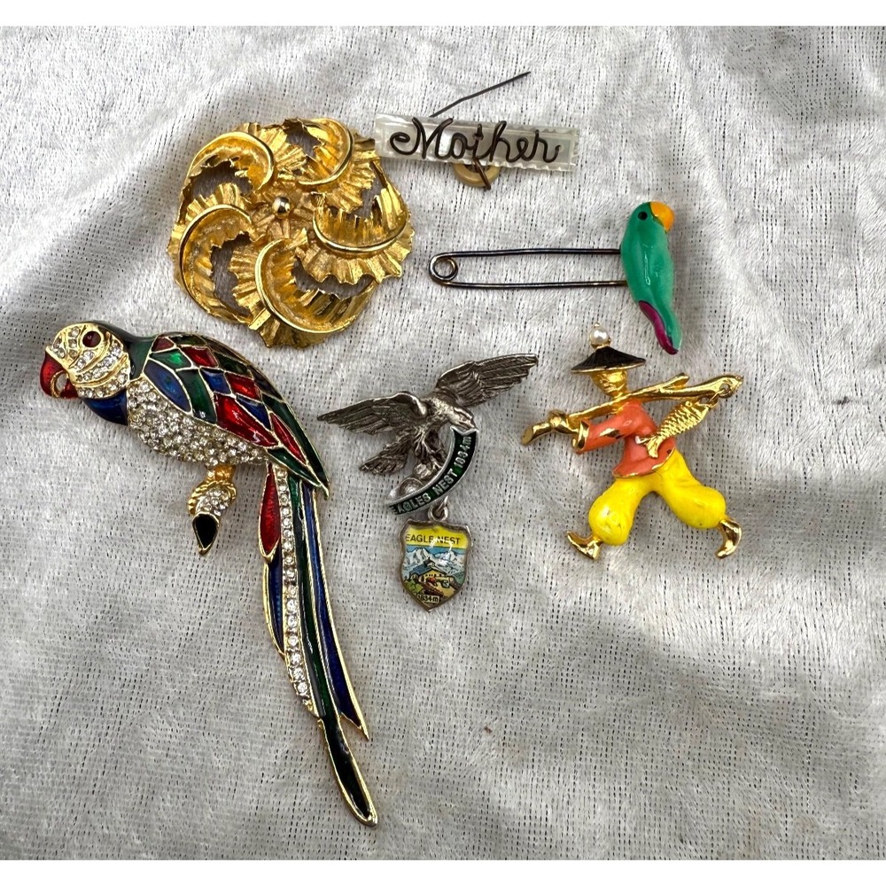 Vintage Brooch Lot Mother‎ Parrot Fisherman
